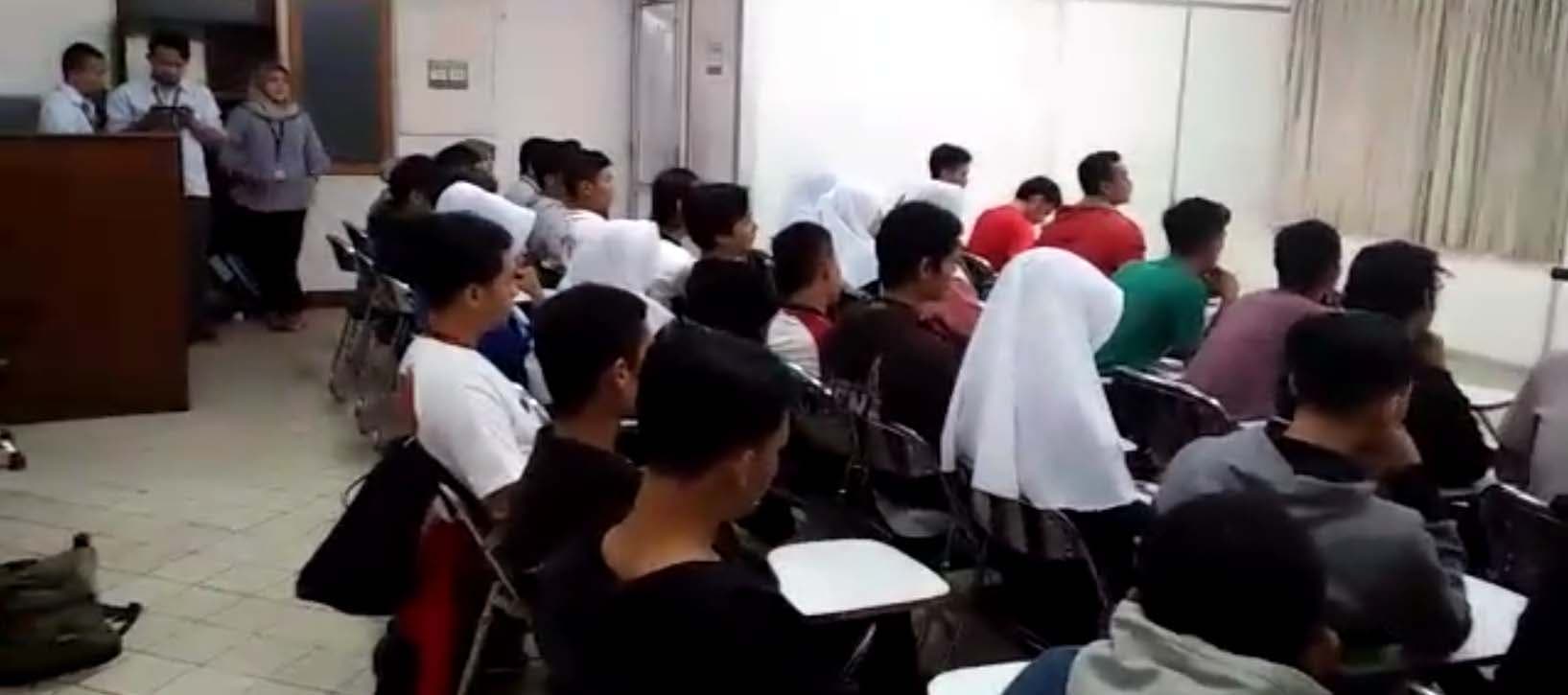 Sosialisasi Sanders
